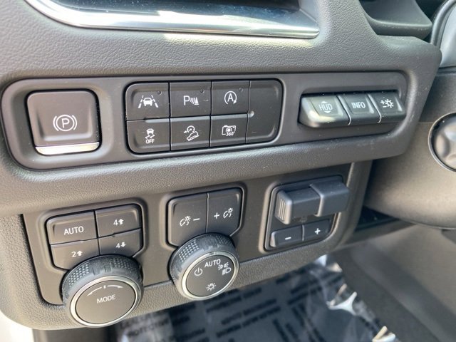 2024 Chevrolet Tahoe Premier photo 18