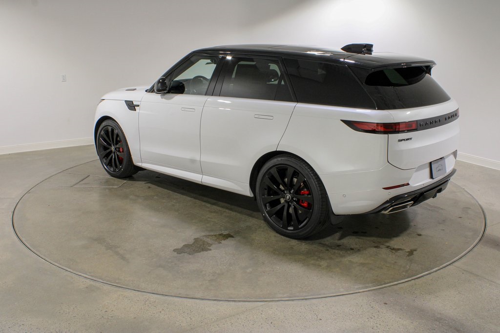 2025 Land Rover Range Rover Sport SE photo 2