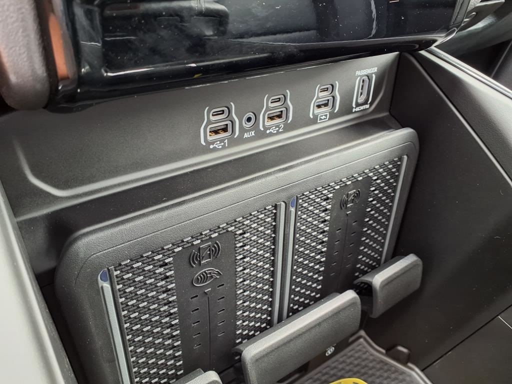 2026 Ram 1500 Laramie photo 18