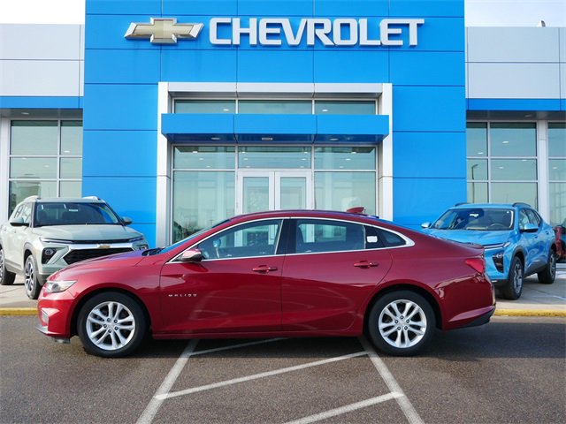 Used 2018 Chevrolet Malibu 1LT with VIN 1G1ZD5ST5JF198226 for sale in Roseville, Minnesota