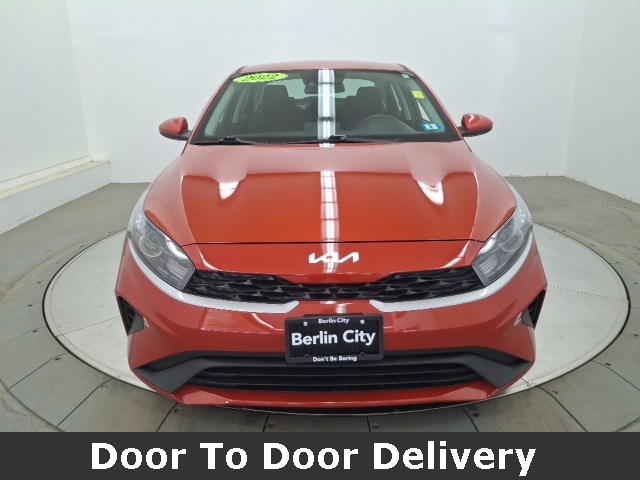 2022 Kia Forte LXS photo 2