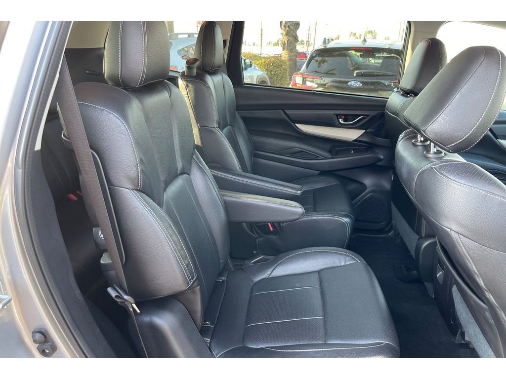 2020 Subaru Ascent Premium photo 18