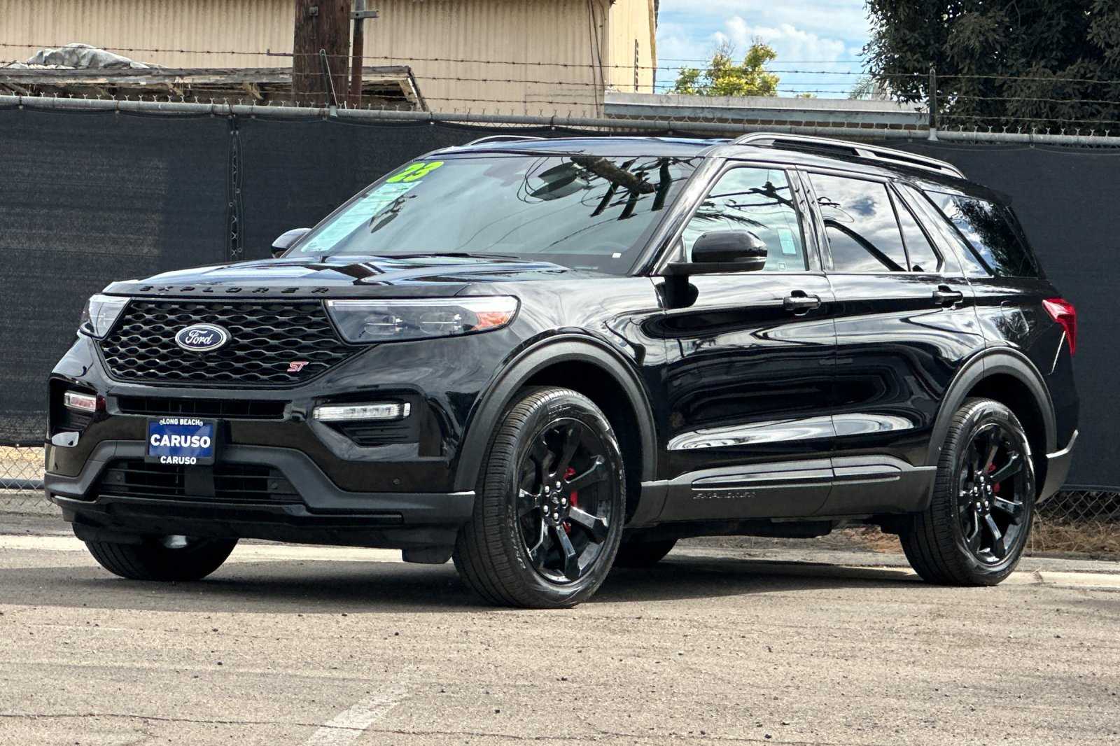 2023 Ford Explorer ST photo 6