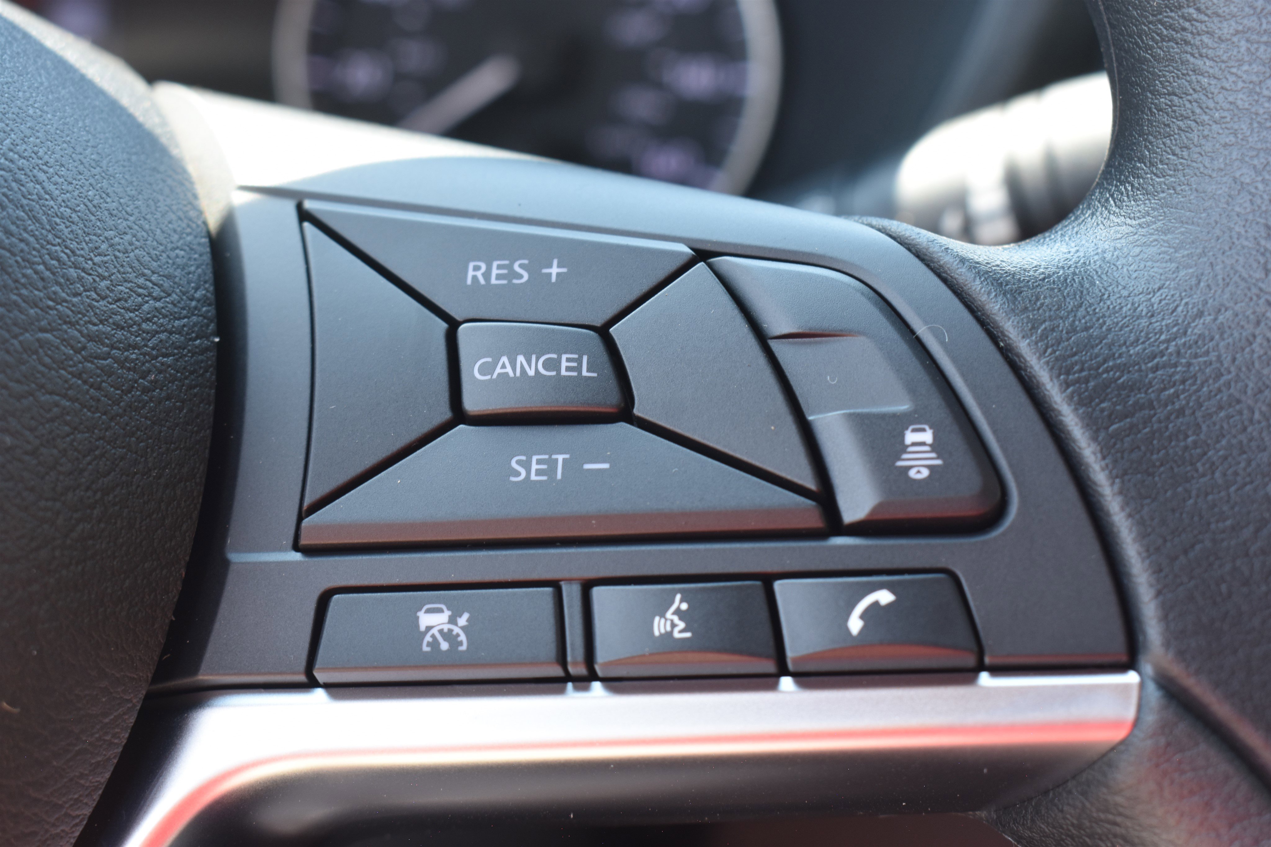2025 Nissan Sentra SV photo 8