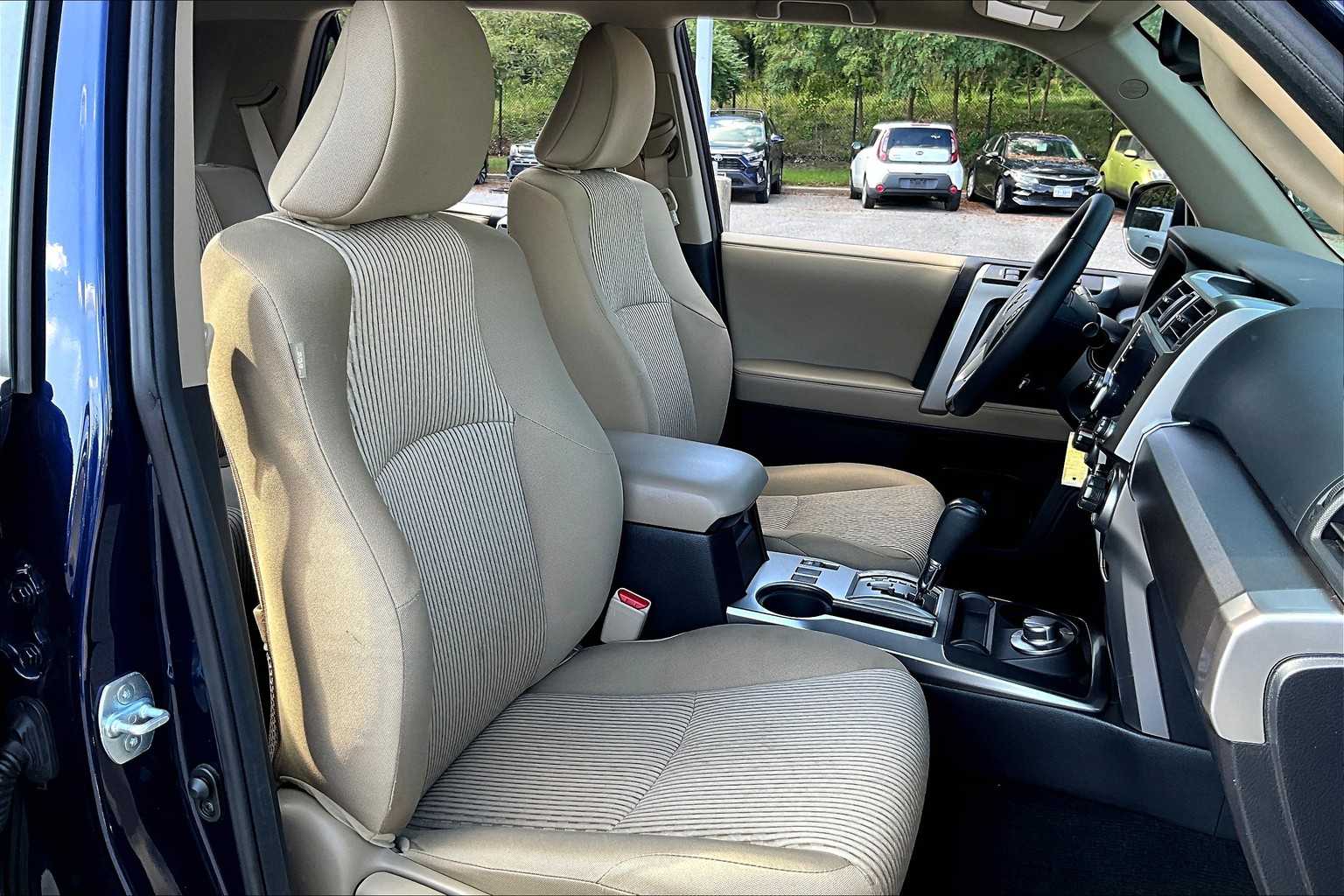 2021 Toyota 4Runner SR5 4WD photo 7