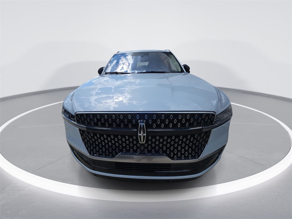 2025 Lincoln Navigator L Reserve photo 3