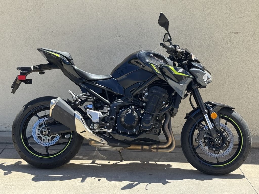 Pre-Owned 2024 Kawasaki Z900 ABS Metallic Spark Black