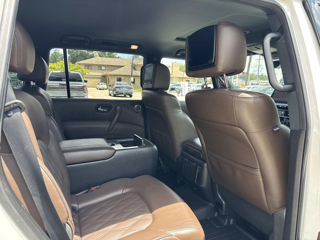 2022 Nissan Armada Platinum photo 7