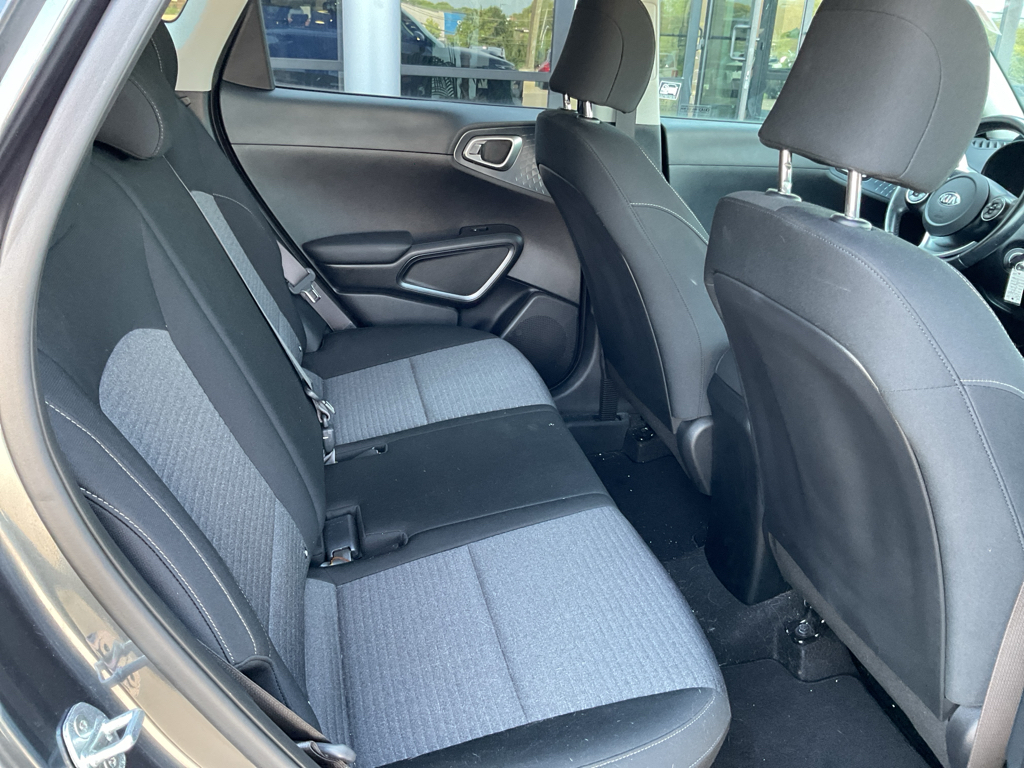 2021 Kia Soul GT-Line photo 10