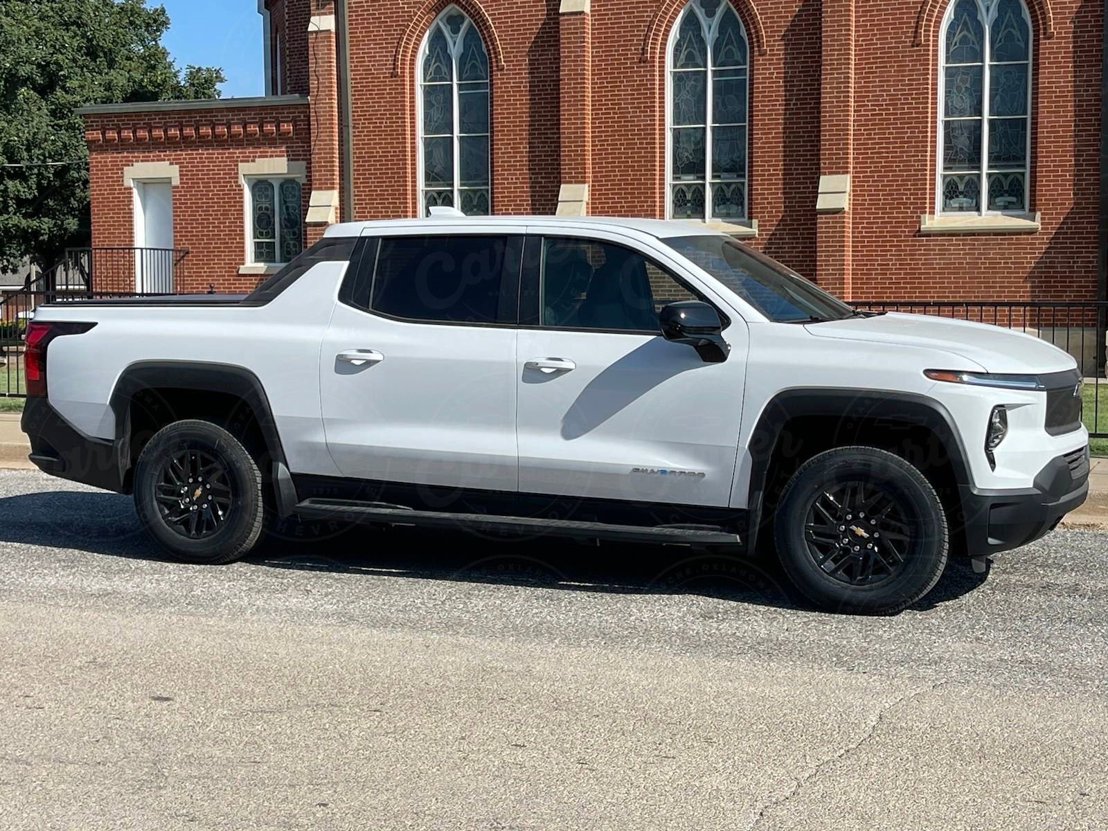 2024 Chevrolet Silverado EV Work Truck photo 2