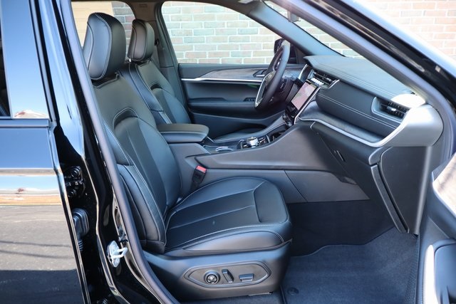 2025 Jeep Grand Cherokee Limited photo 43