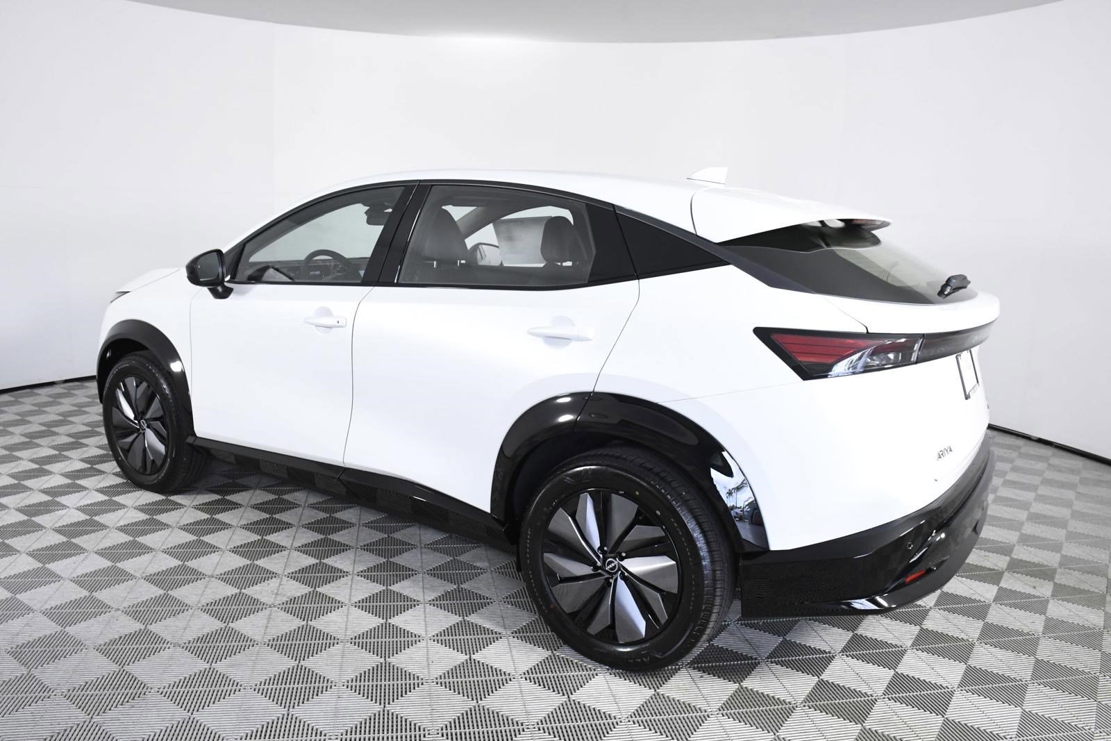 2024 Nissan ARIYA Engage e-4ORCE photo 4