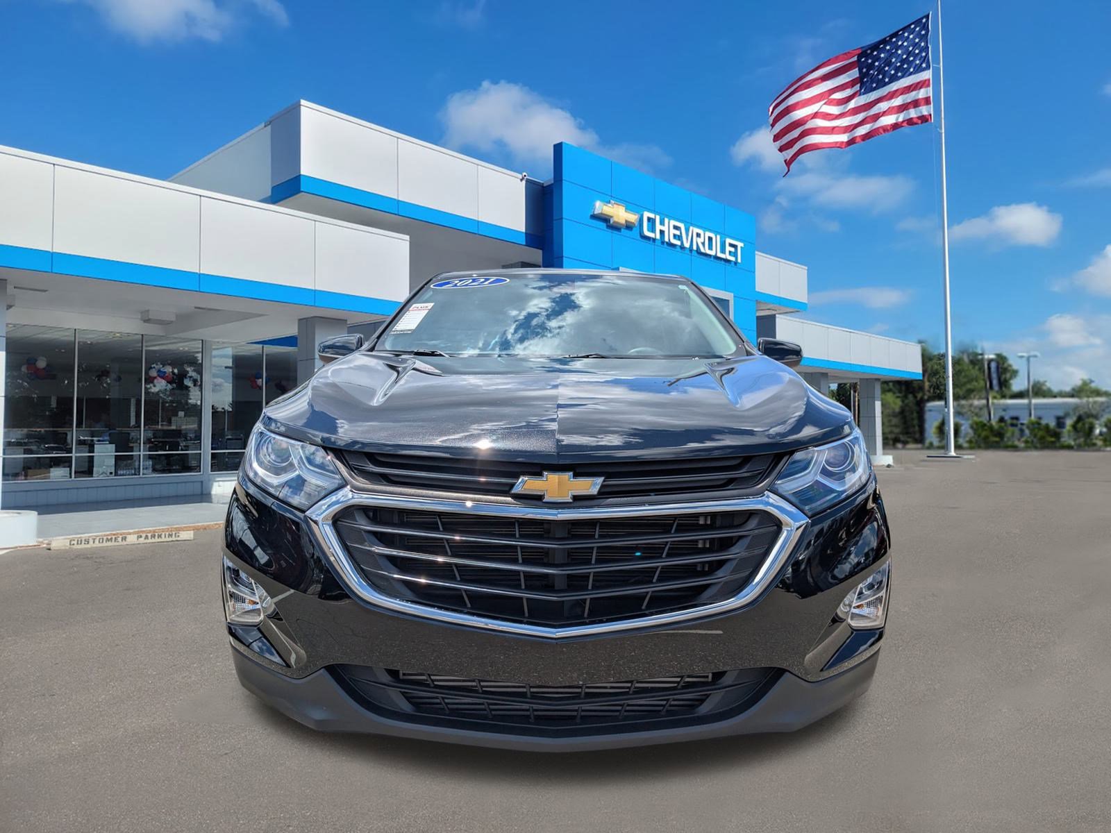 2021 Chevrolet Equinox LT photo 2