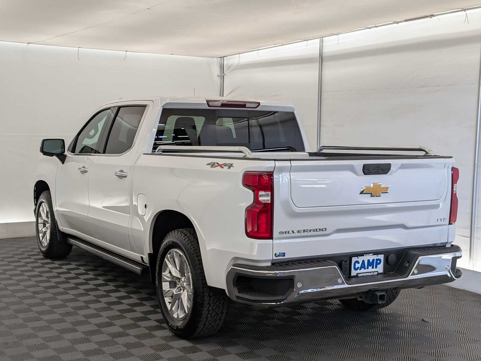 2021 Chevrolet Silverado 1500 LTZ photo 3