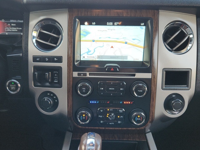 2017 Ford Expedition King Ranch photo 24