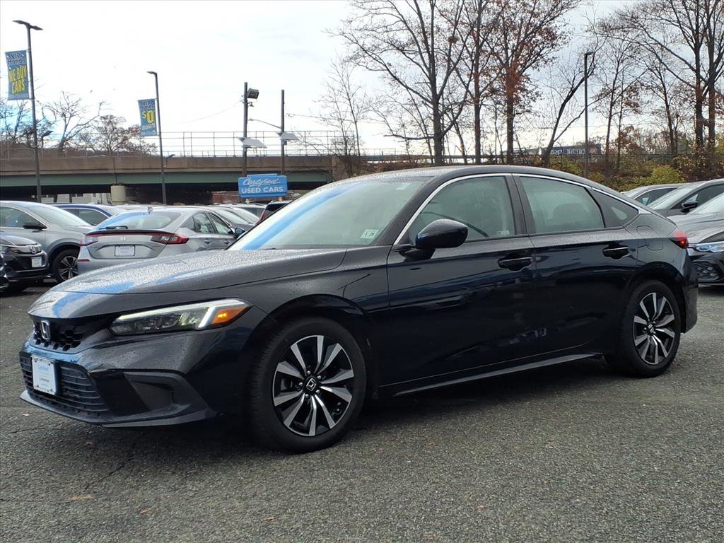 2024 Honda Civic Hatchback EX-L photo 2