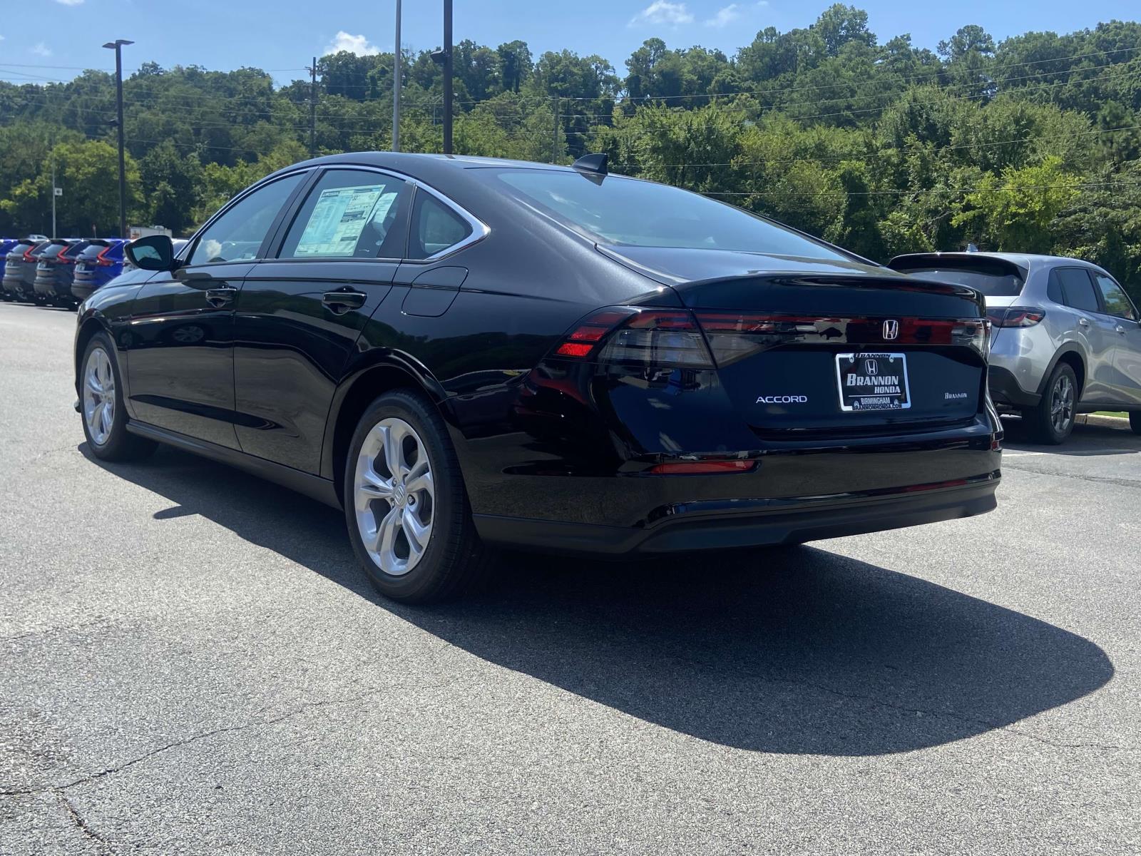 2025 Honda Accord LX photo 3