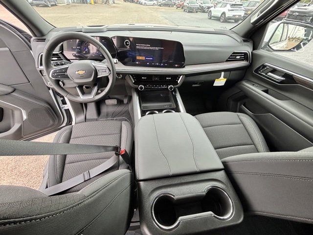 2025 Chevrolet Tahoe LS photo 13