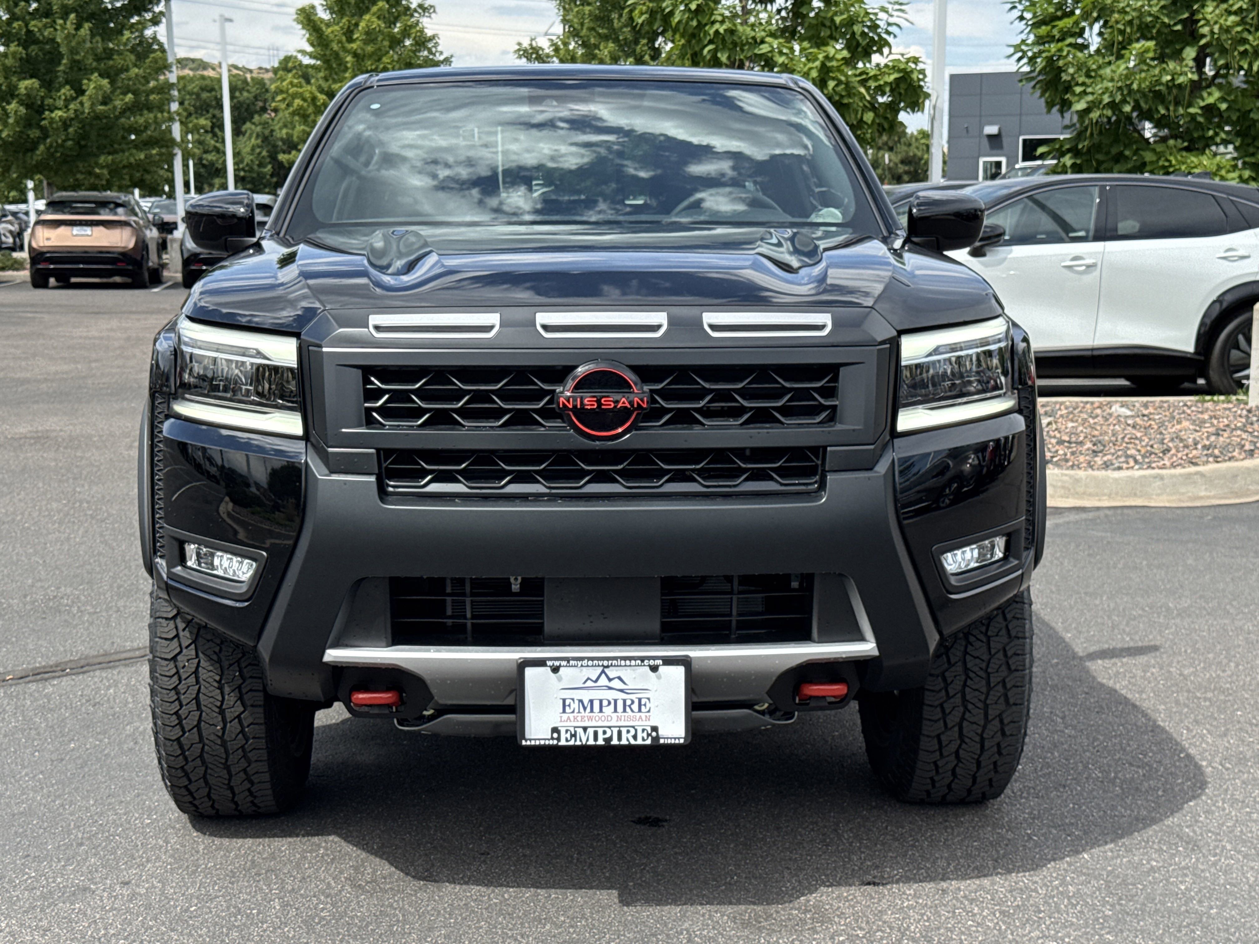 2025 Nissan Frontier PRO-4X photo 3