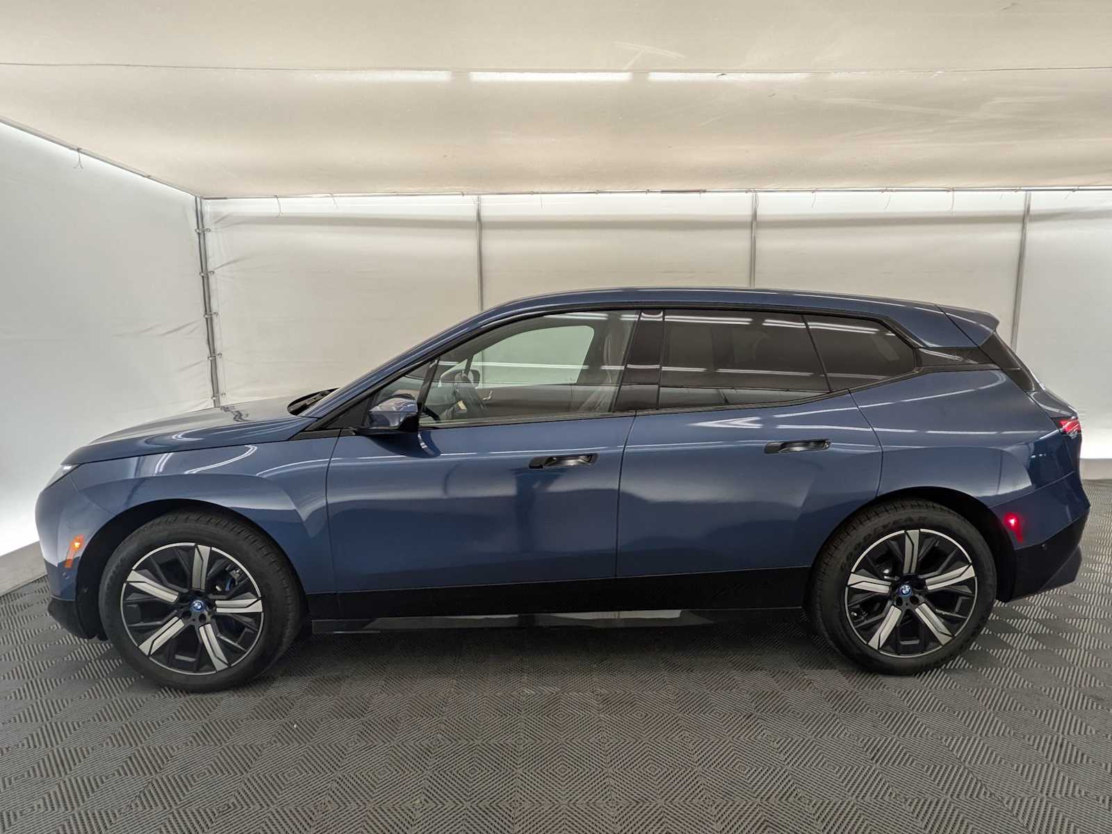 2023 Bmw iX xDrive50i photo 2