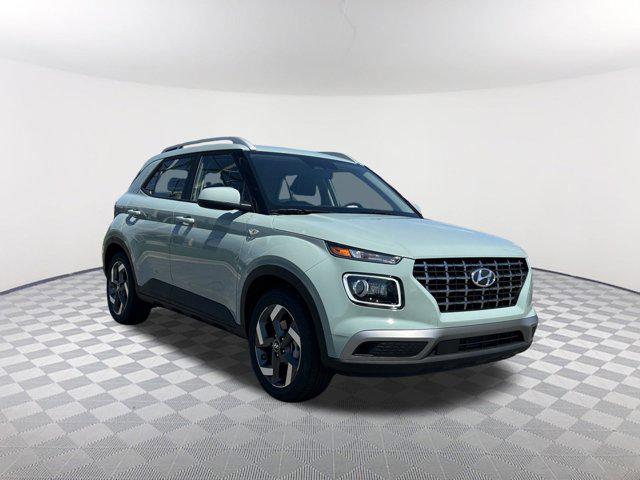 2025 Hyundai Venue Limited photo 3