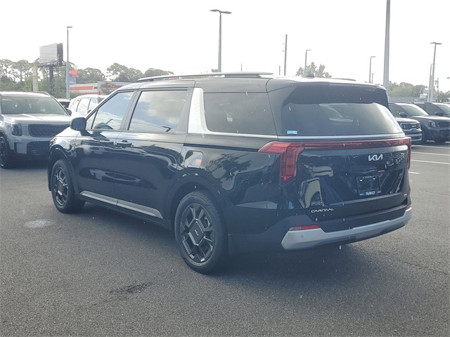 2026 Kia Carnival EX photo 4