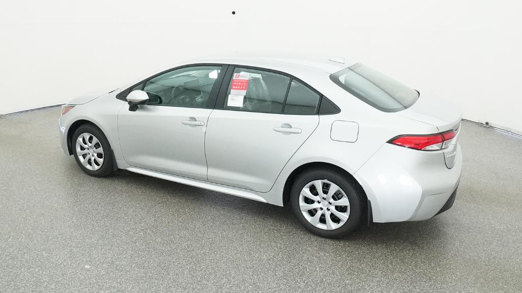 2025 Toyota Corolla LE photo 11