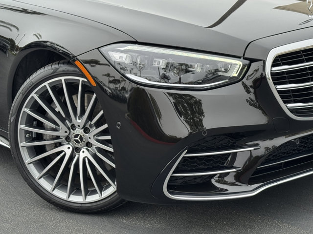 2022 Mercedes Benz S 580 4MATIC AMG photo 2