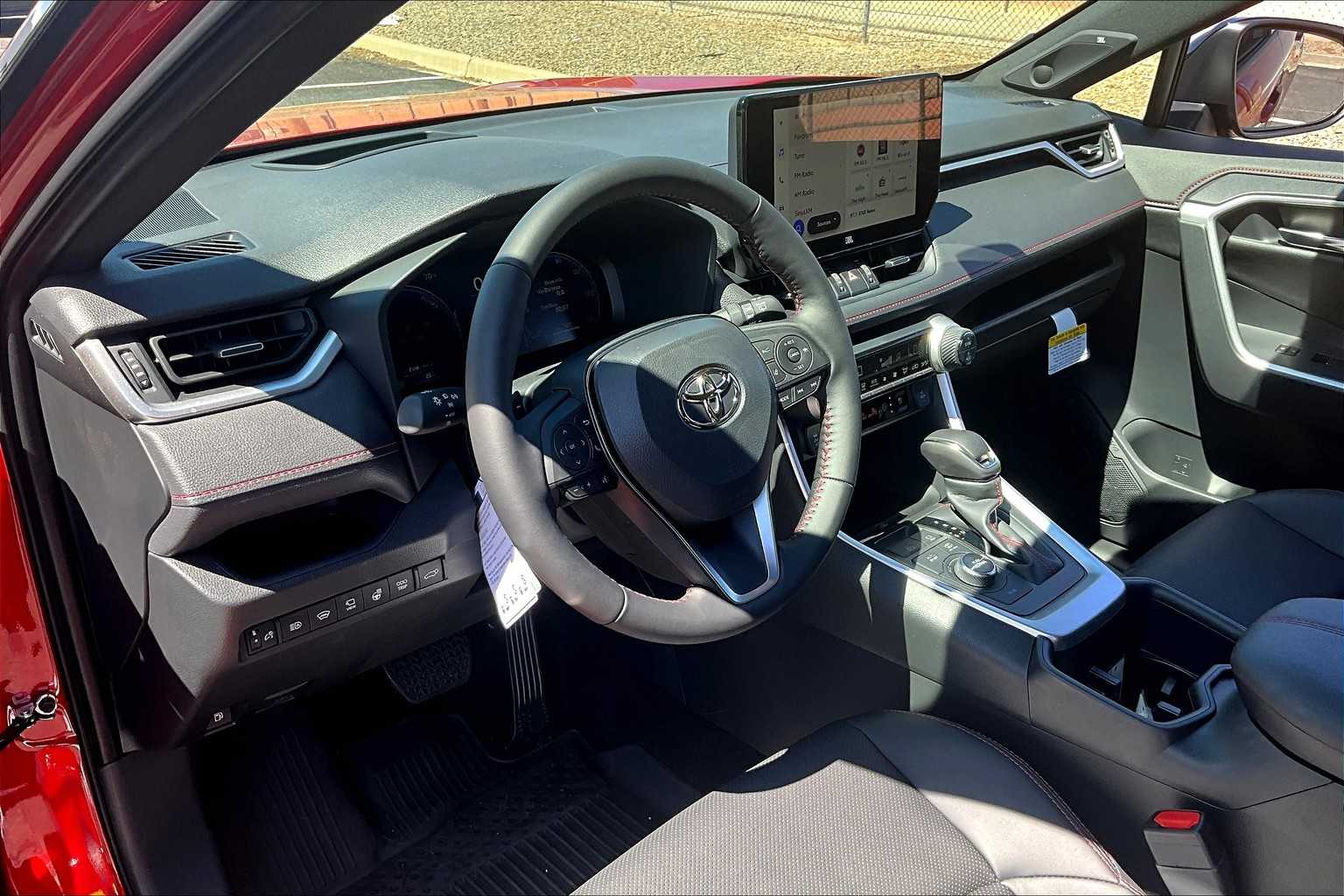 2025 Toyota RAV4 Prime XSE Premium photo 17
