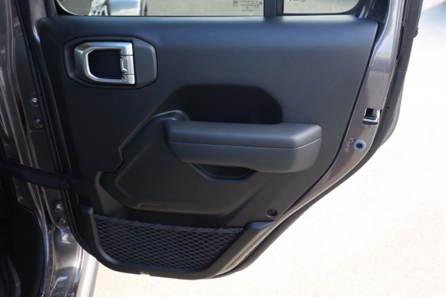 New 2025 Granite Crystal Metallic Clear-Coat Exterior Paint Jeep Willys image 17