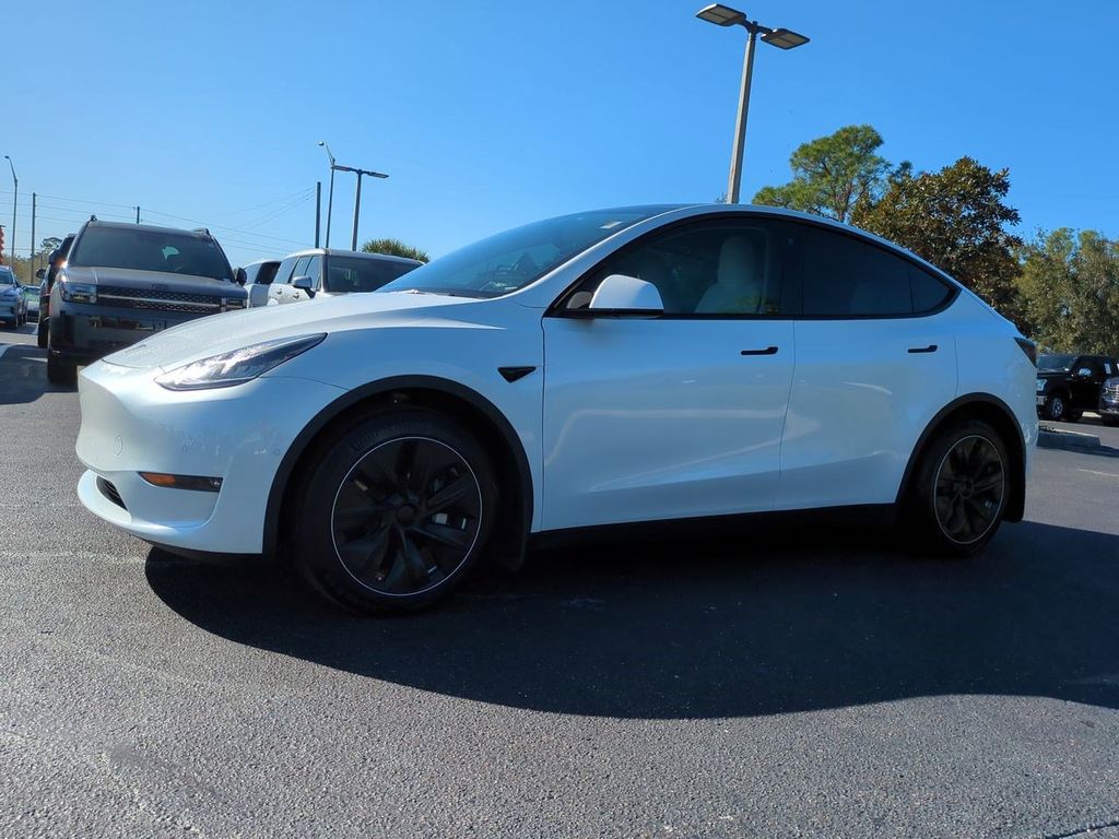 2021 Tesla Model Y Long Range's photo