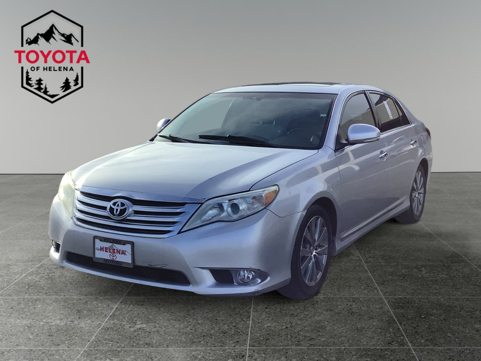 2011 Toyota Avalon Limited's photo