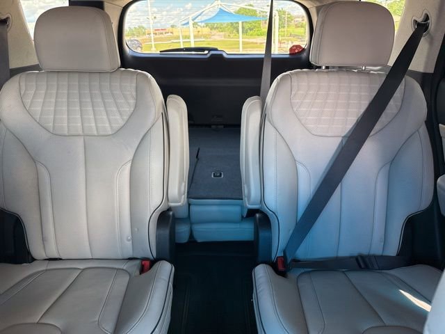 2024 Hyundai Palisade Limited photo 9