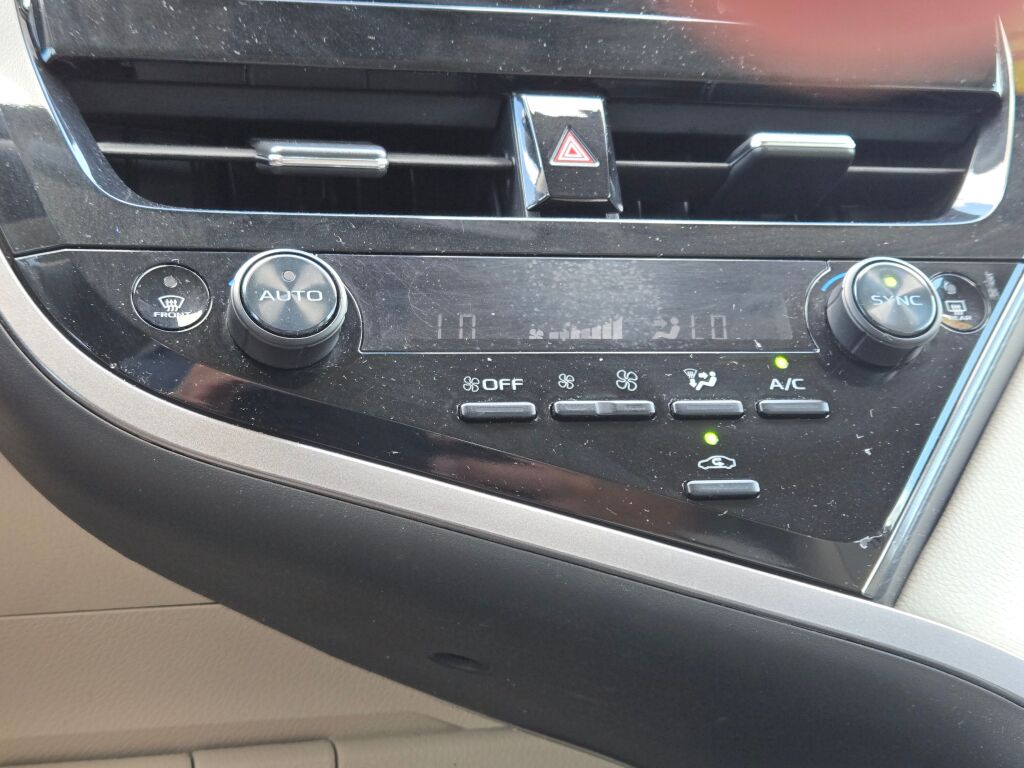2022 Toyota Camry LE photo 21