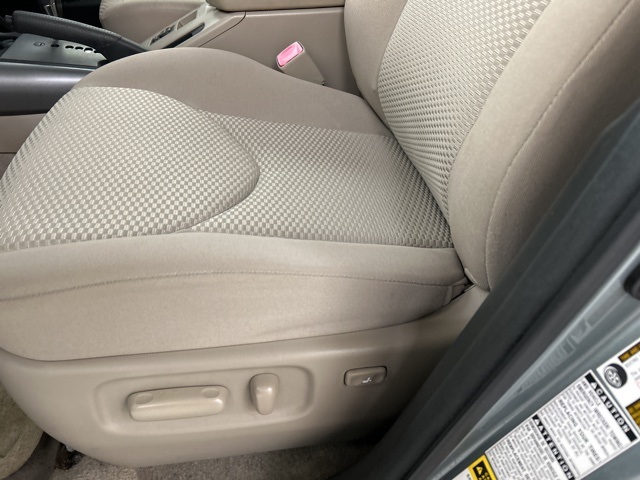 2008 Toyota RAV4 Limited photo 6