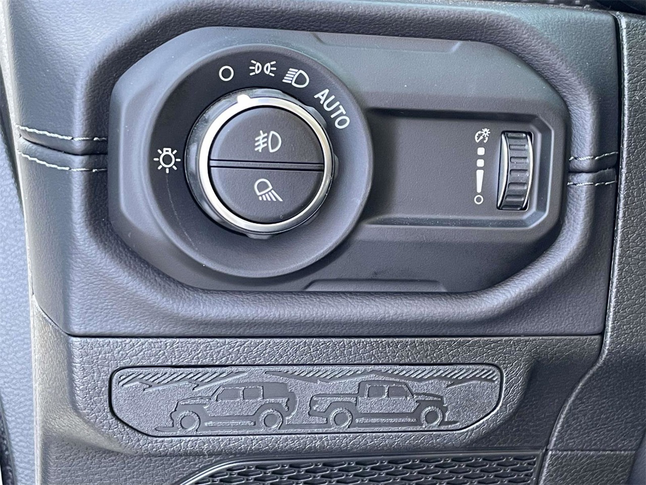 2025 Jeep Gladiator Rubicon photo 10