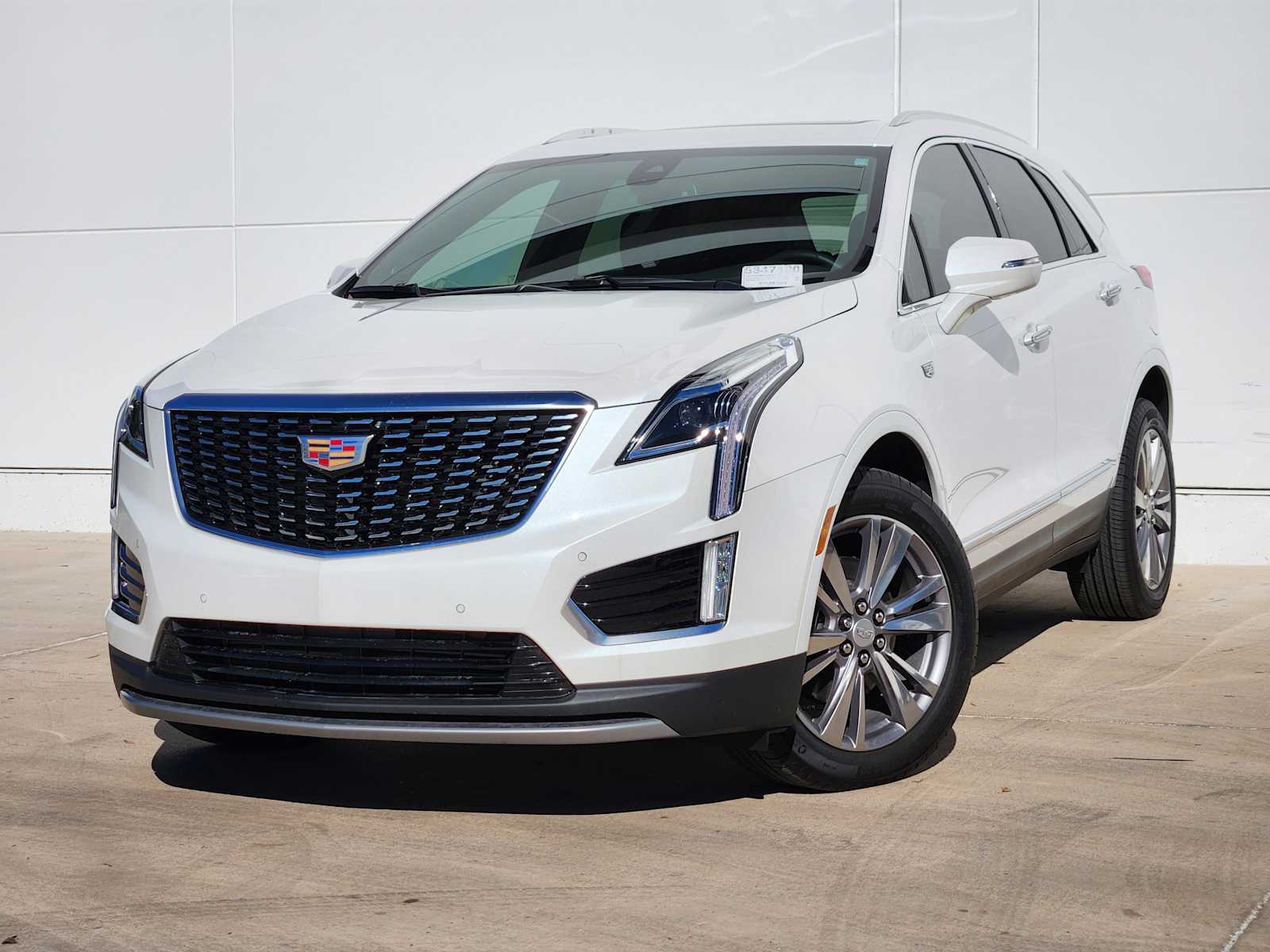 2025 Cadillac XT5 Premium Luxury's photo