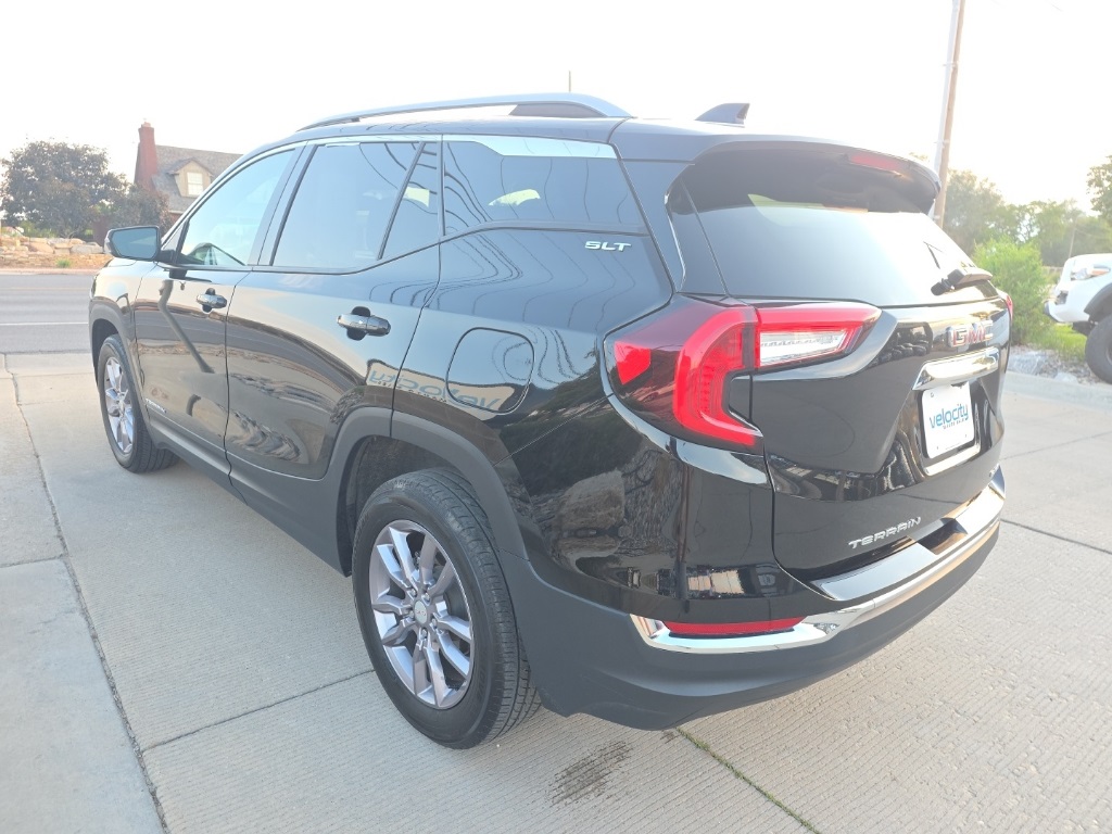 2023 Gmc Terrain SLT photo 3