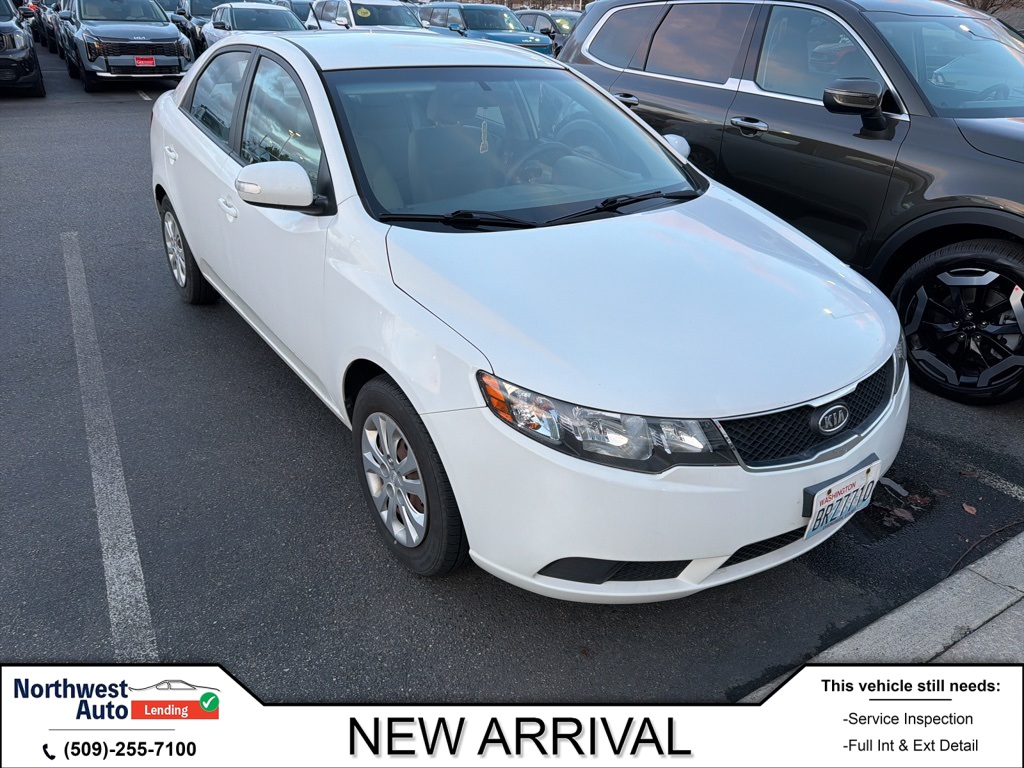 2010 Kia Forte EX's photo