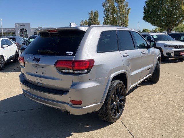 2021 Jeep Grand Cherokee Laredo X photo 4