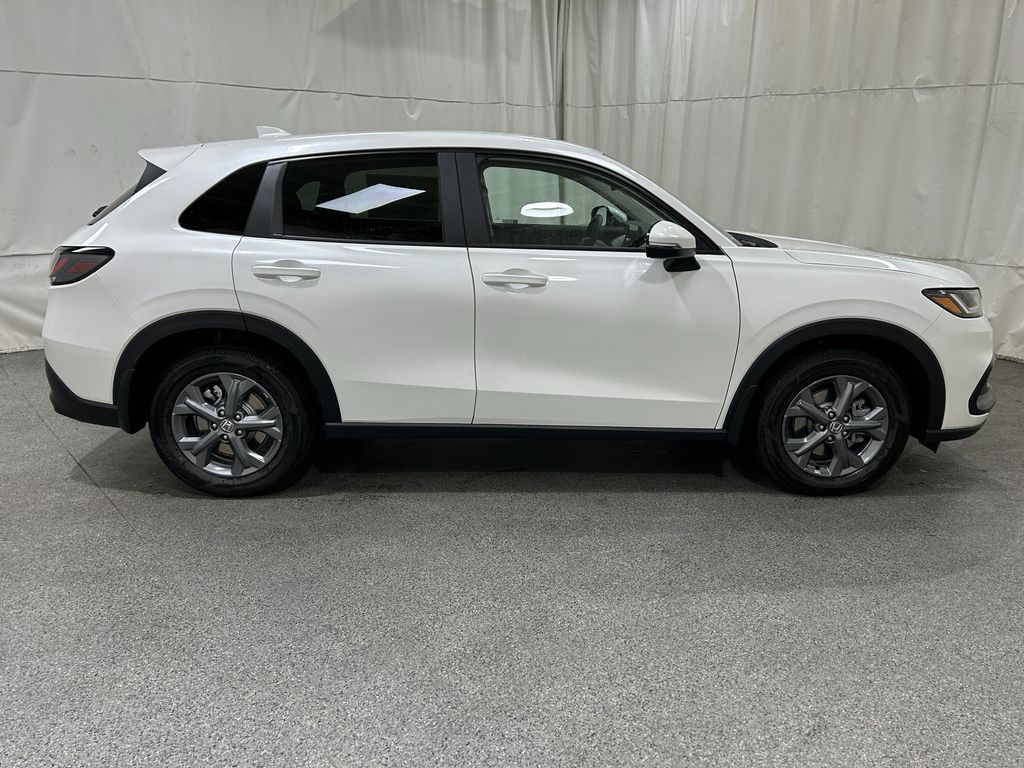 2026 Honda HR-V LX photo 7