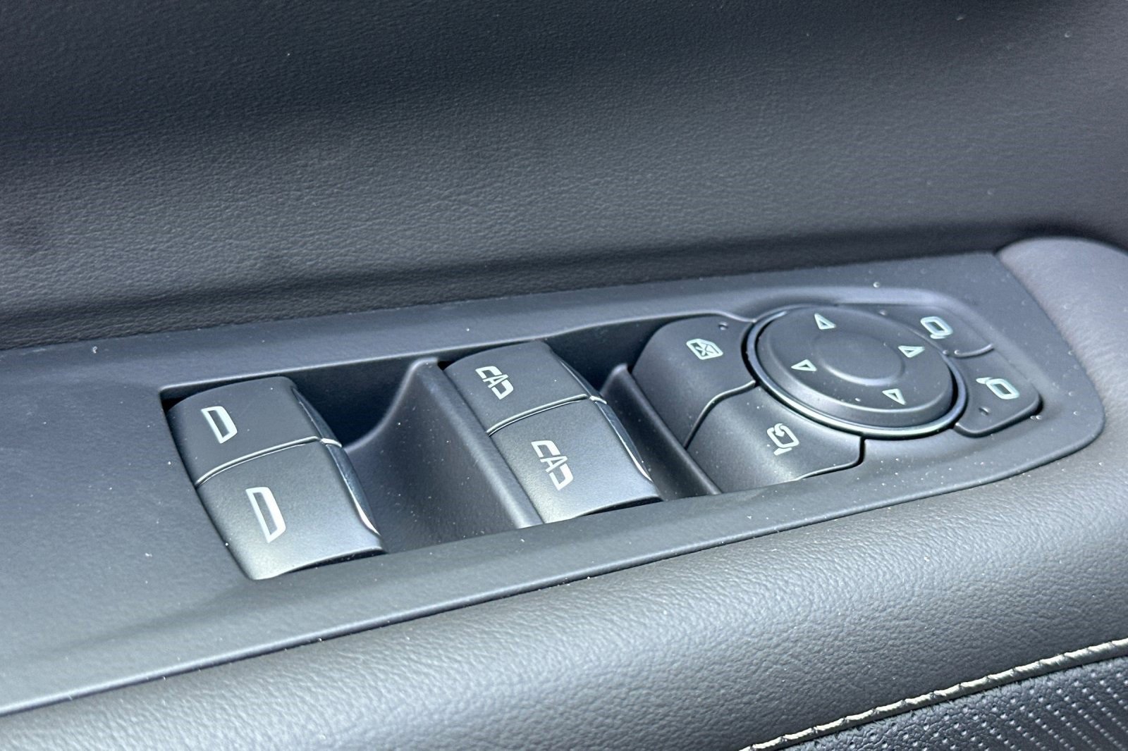 2025 Chevrolet Tahoe Premier photo 10