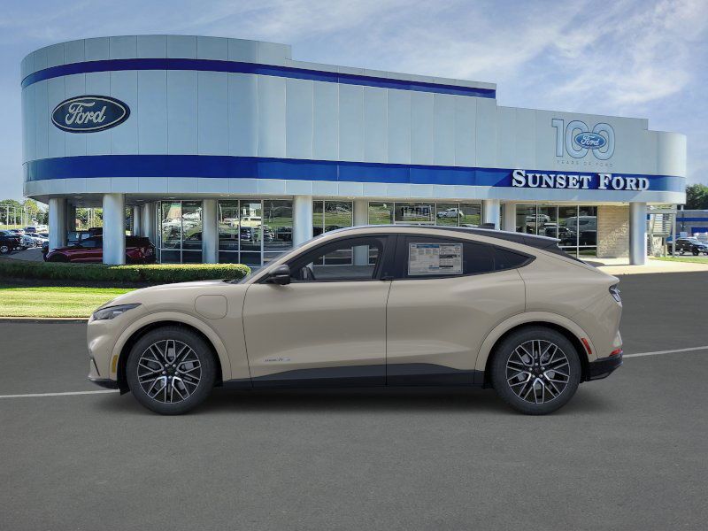 2025 Ford Mustang Mach-E Premium photo 3