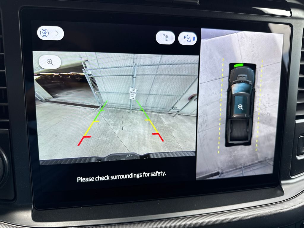 2025 Ford F-150 Raptor photo 4