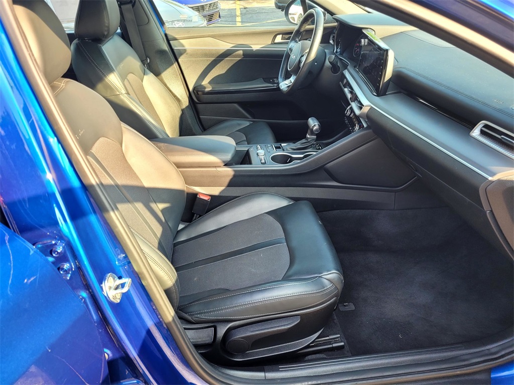 2023 Kia K5 GT-Line photo 19