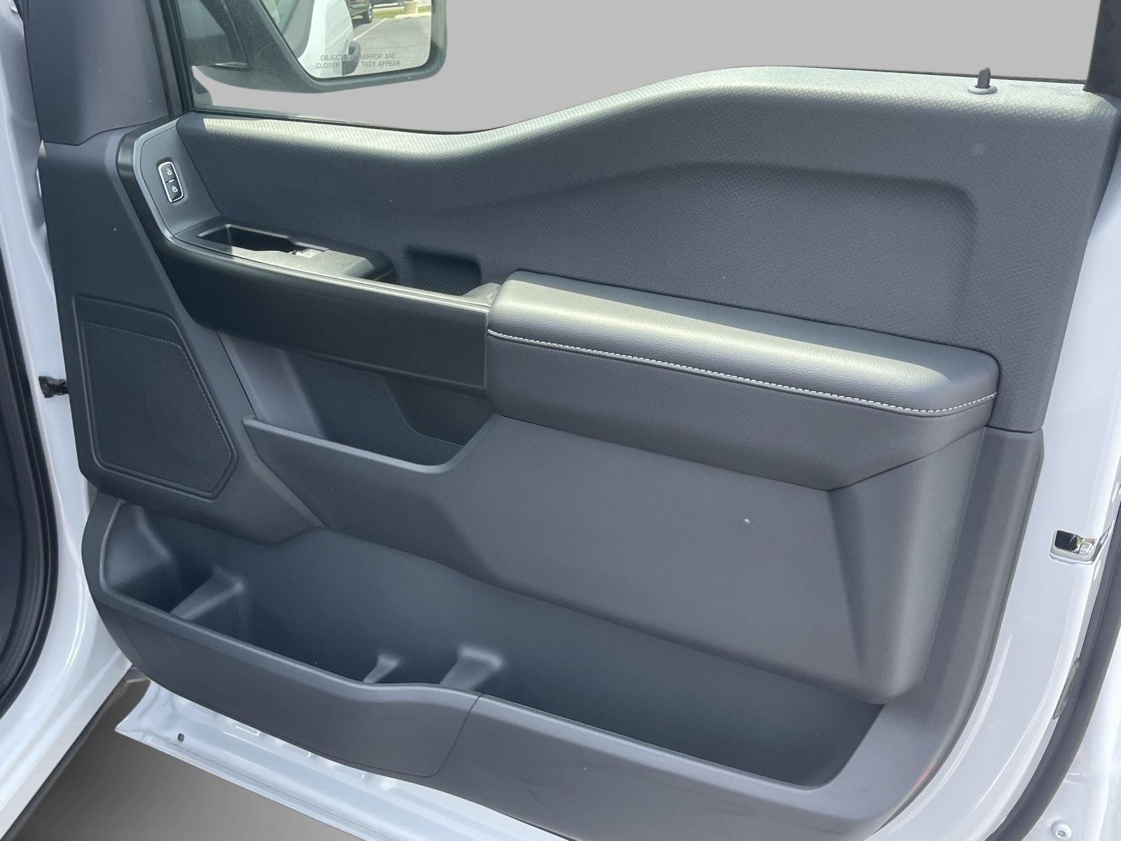 2025 Ford F-150 STX photo 14