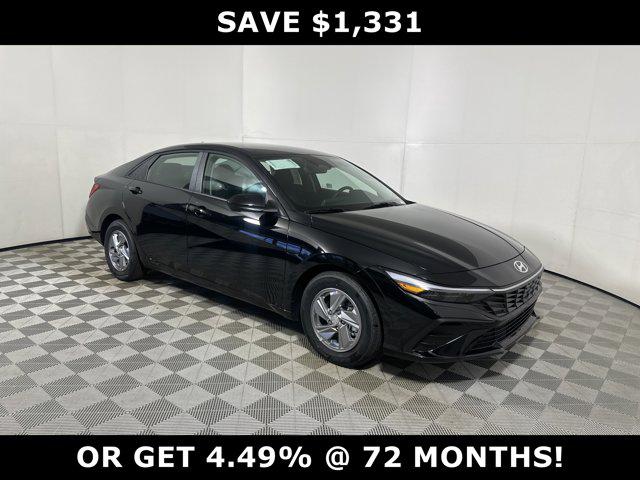 2025 Hyundai Elantra SE