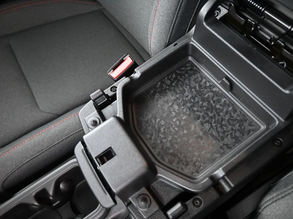 2025 Jeep Wrangler Rubicon photo 3