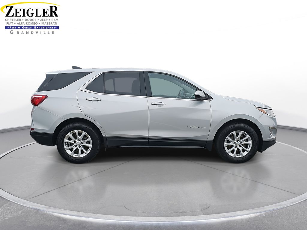 2019 Chevrolet Equinox LT photo 4