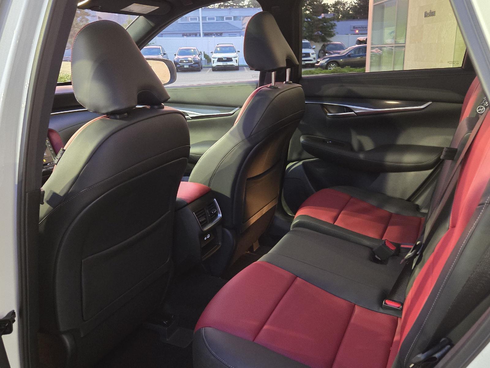 2025 Infiniti QX50 SPORT AWD photo 18
